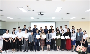 ภาพโครงการ Knowledge Sharing งานวิจัยและนวัตกรรม “เล่าสู่กันฟัง : การได้รับรางวัลการประกวดผลงานนวัตกรรมสายอุดมศึกษา” ประจำปี 2566 และพิธีมอบเกียรติบัตรเชิดชูเกียรติ