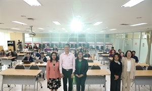 ภาพบรรยากาศการจัดโครงการ การอบรมเชิงปฏิบัติการ:  R2R “การเขียนข้อเสนอโครงการวิจัยสำหรับสายปฏิบัติการ” ภาคทฤษฎี