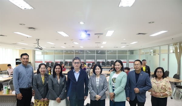 ภาพบรรยากาศการจัดโครงการ “การประเมินผล การยกระดับวิชาชีพผู้ประเมินผลลัพธ์ทางสังคมสู่การรับรองระดับผู้เชี่ยวชาญ (SROI) และการตรวจรับรองผลการประเมินตามหลักมาตรฐานสากล”